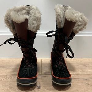 Women’s Sorel Tivoli High II Madder Brown snow boots size 6.5